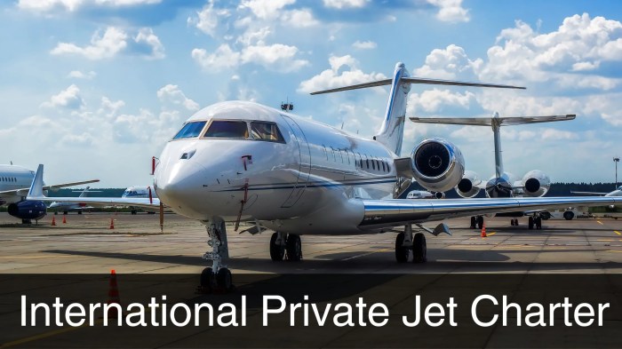 Falcon private jets 900 jet charter dassault aircraft three heavy engine airplane tri gulfstream plane executive range g550 business small