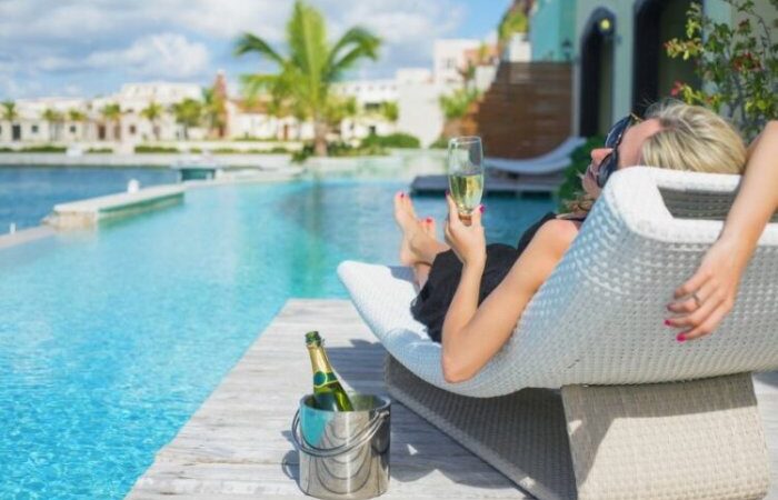 Luxury singles holidays over 40s