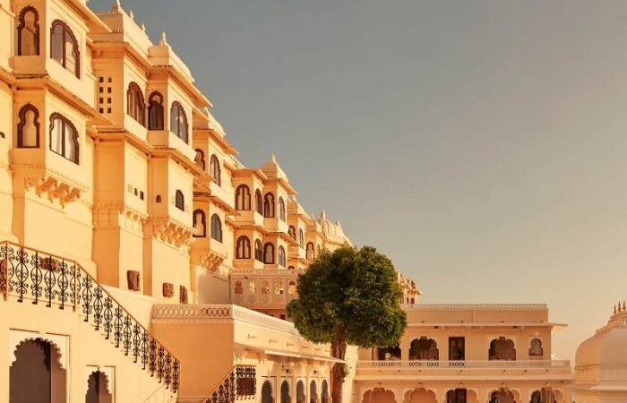 Luxury golden triangle tour